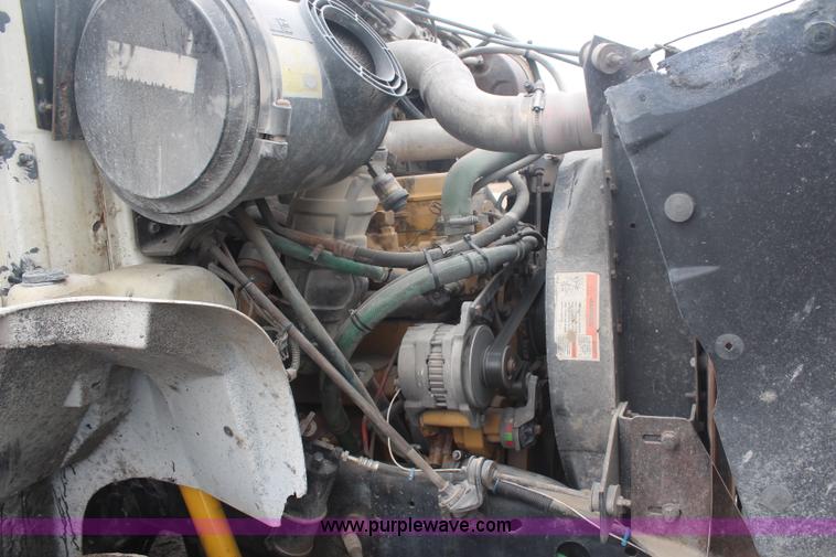 image for item H6178 1991 International 8100 dump truck
