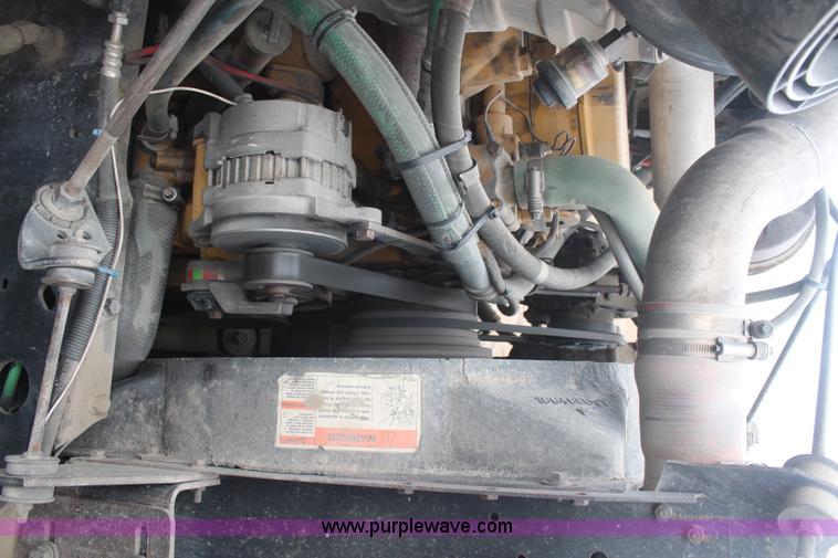 image for item H6178 1991 International 8100 dump truck