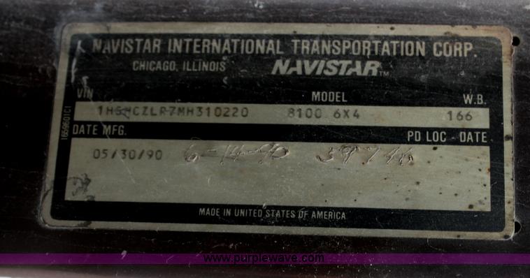 image for item H6178 1991 International 8100 dump truck