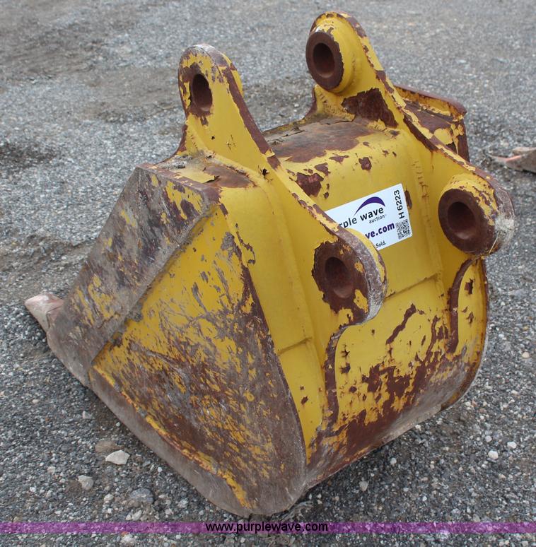 image for item H6223 4" excavator bucket