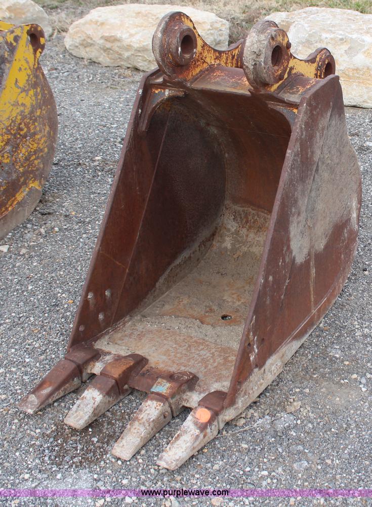 image for item H6224 24" excavator bucket