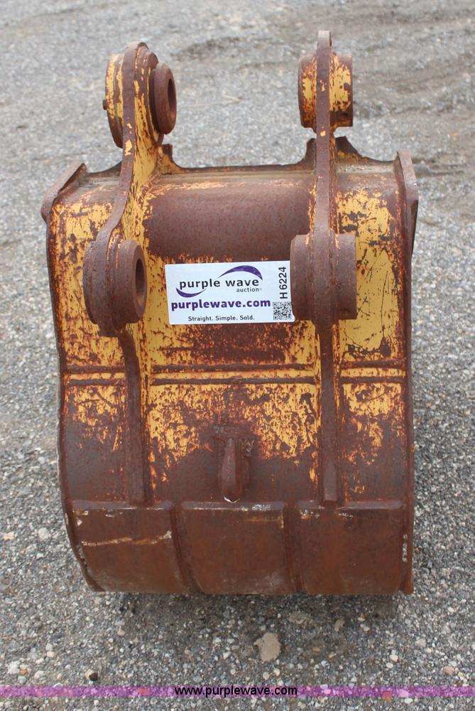 image for item H6224 24" excavator bucket