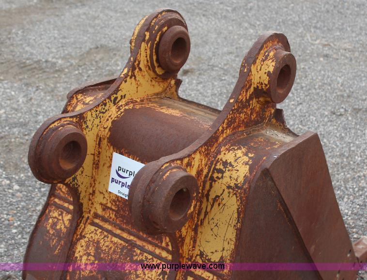 image for item H6224 24" excavator bucket