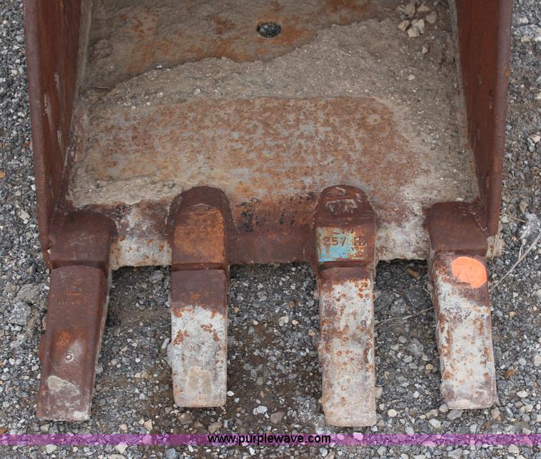 image for item H6224 24" excavator bucket