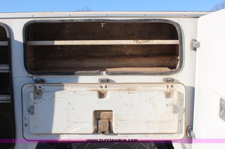 image for item H6229 1997 Peterbilt 385 service truck