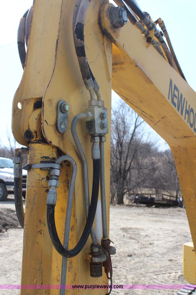image for item H6245 2001 New Holland EC35 mini excavator