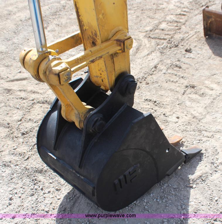 image for item H6245 2001 New Holland EC35 mini excavator