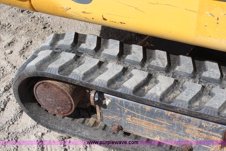 image for item H6245 2001 New Holland EC35 mini excavator