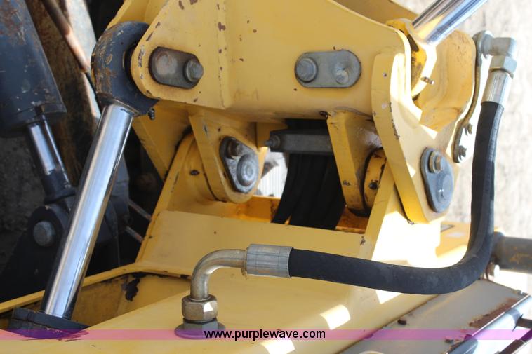 image for item H6245 2001 New Holland EC35 mini excavator