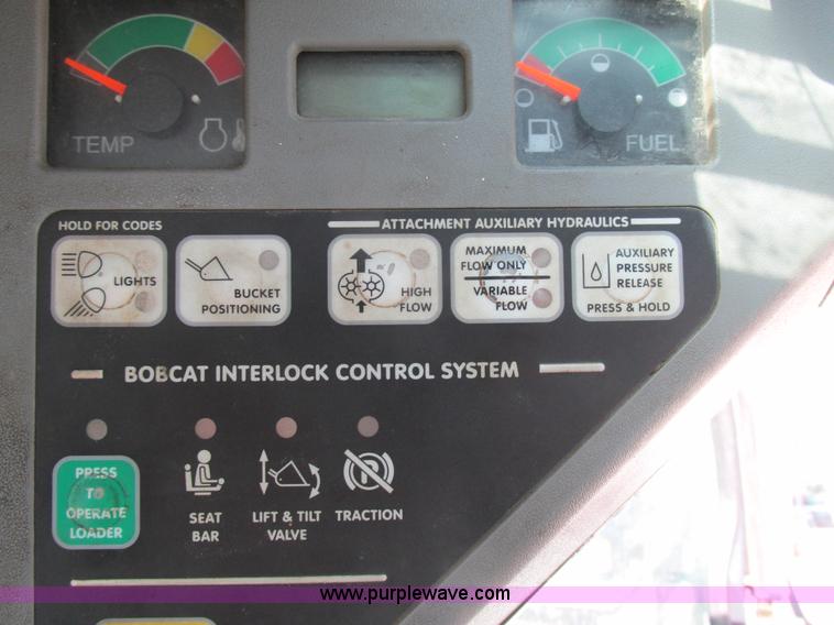 image for item H7696 2007 Bobcat S300 skid steer