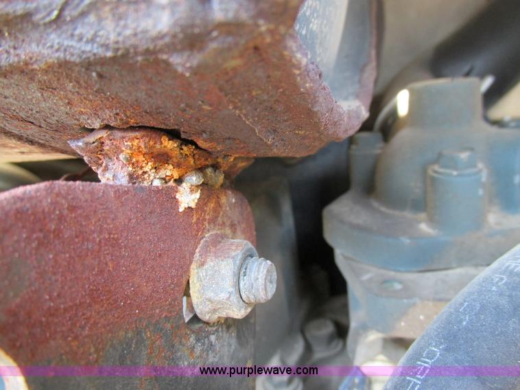 image for item H7696 2007 Bobcat S300 skid steer