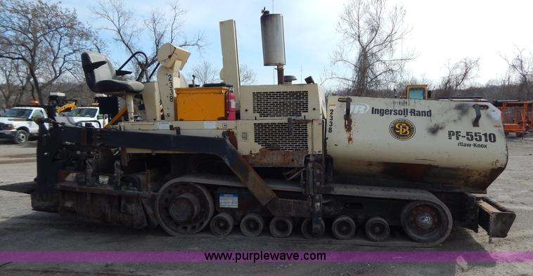 image for item I1026 2005 Blaw-Knox PF-5510 asphalt paver