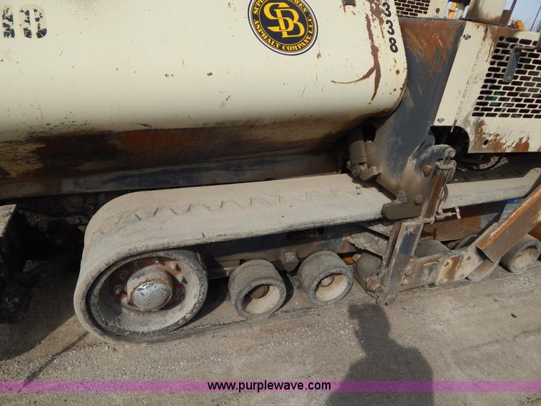 image for item I1026 2005 Blaw-Knox PF-5510 asphalt paver