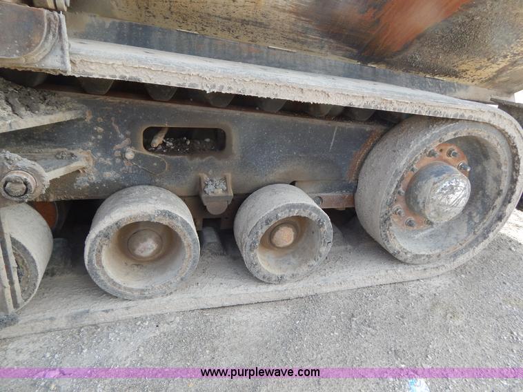 image for item I1026 2005 Blaw-Knox PF-5510 asphalt paver