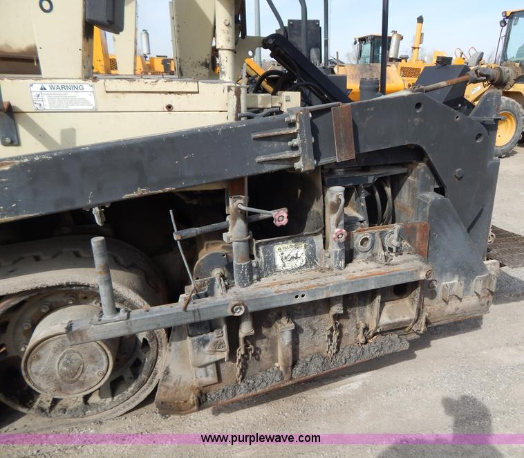 image for item I1026 2005 Blaw-Knox PF-5510 asphalt paver