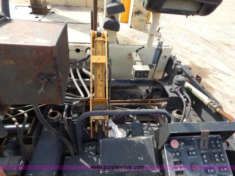 image for item I1026 2005 Blaw-Knox PF-5510 asphalt paver