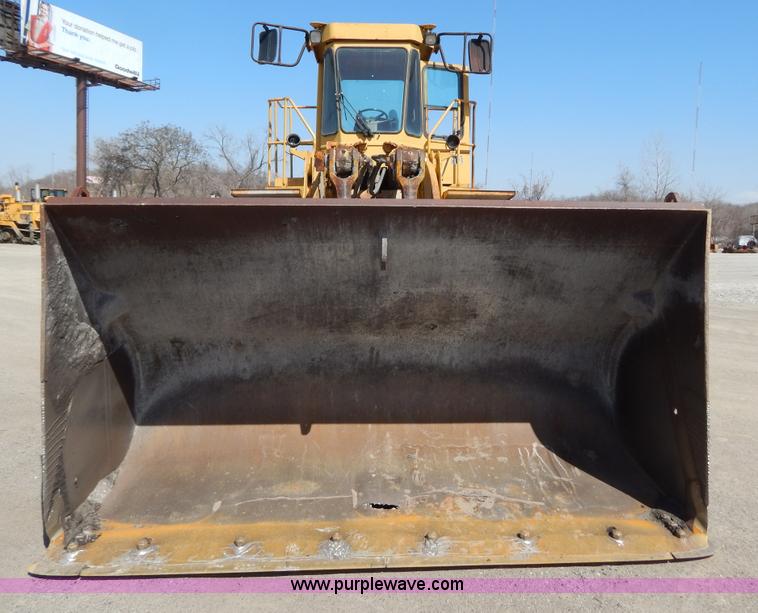 image for item I1028 1985 Caterpillar 980C wheel loader