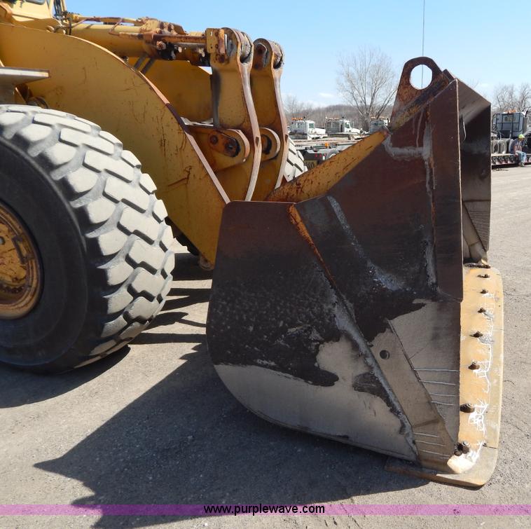 image for item I1028 1985 Caterpillar 980C wheel loader