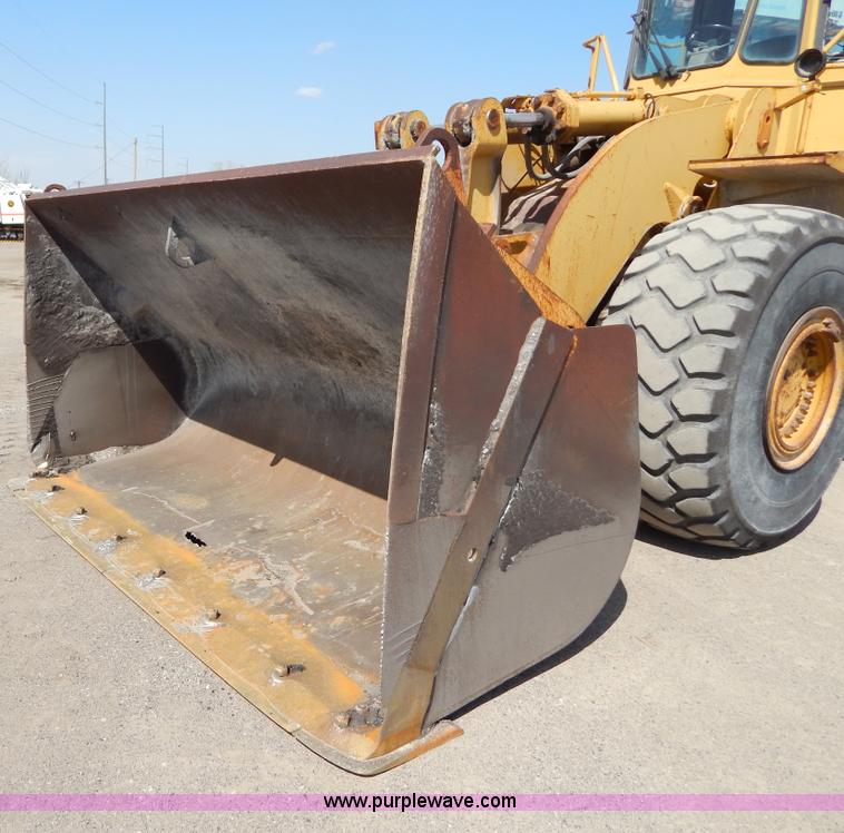 image for item I1028 1985 Caterpillar 980C wheel loader