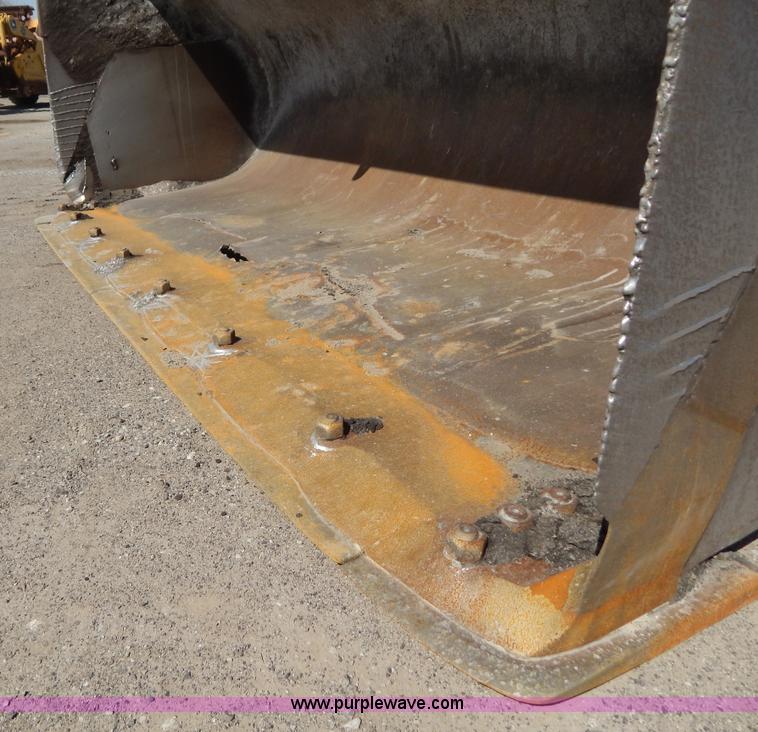 image for item I1028 1985 Caterpillar 980C wheel loader