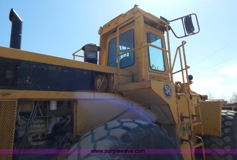image for item I1028 1985 Caterpillar 980C wheel loader