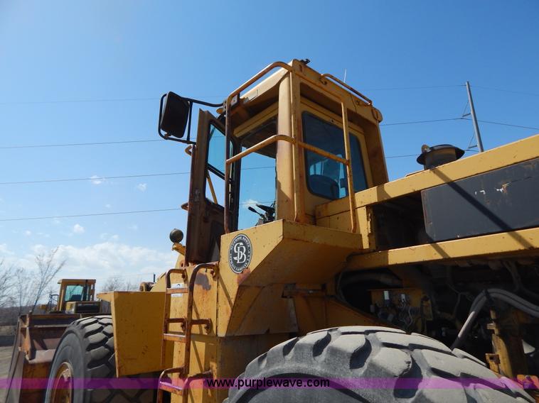 image for item I1028 1985 Caterpillar 980C wheel loader