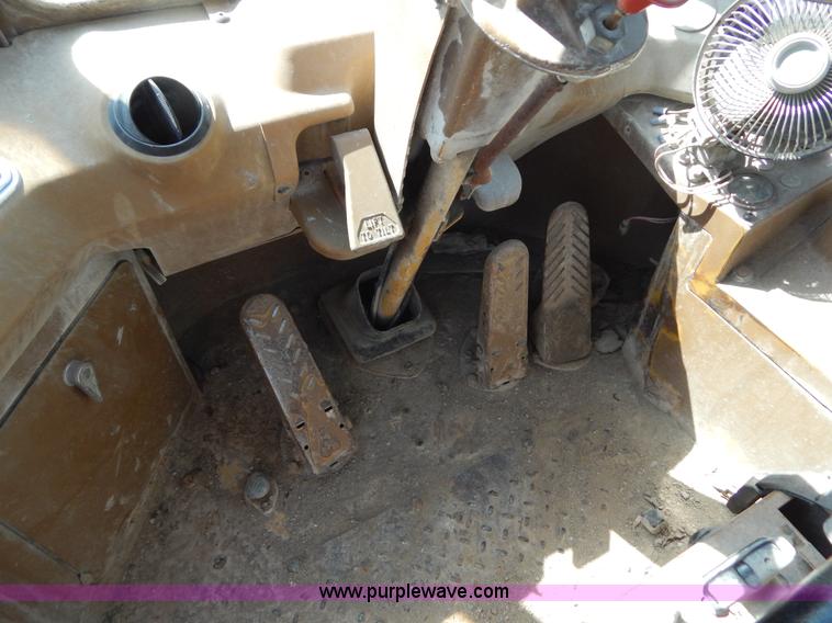 image for item I1028 1985 Caterpillar 980C wheel loader