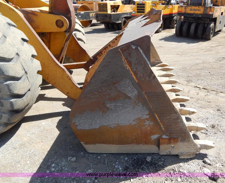 image for item I1033 1986 Komatsu WA450-1 wheel loader