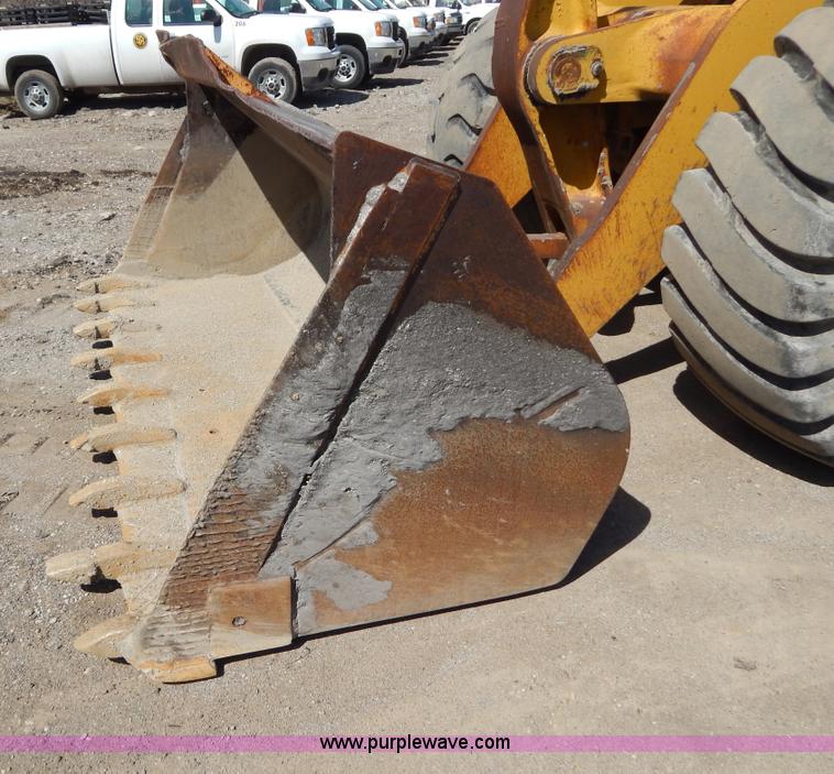 image for item I1033 1986 Komatsu WA450-1 wheel loader