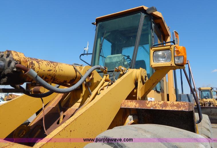 image for item I1033 1986 Komatsu WA450-1 wheel loader