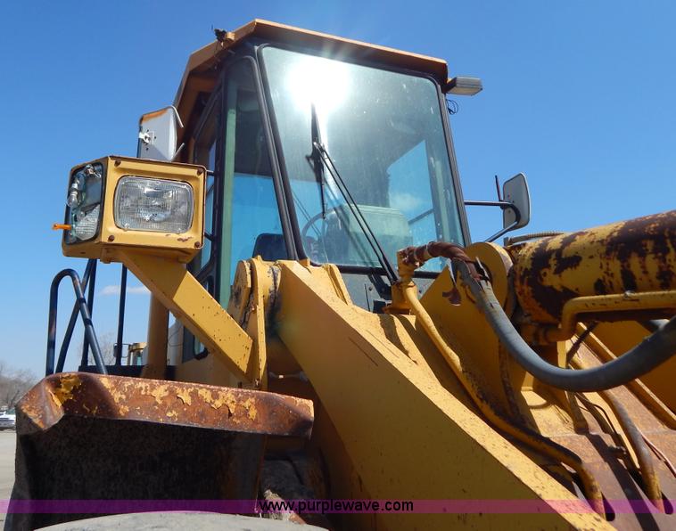 image for item I1033 1986 Komatsu WA450-1 wheel loader
