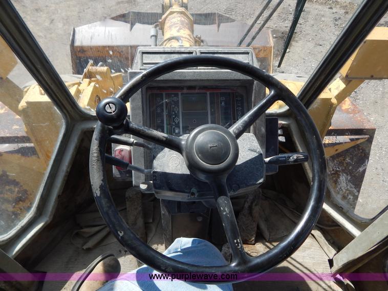 image for item I1033 1986 Komatsu WA450-1 wheel loader