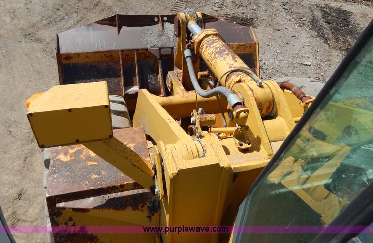 image for item I1033 1986 Komatsu WA450-1 wheel loader