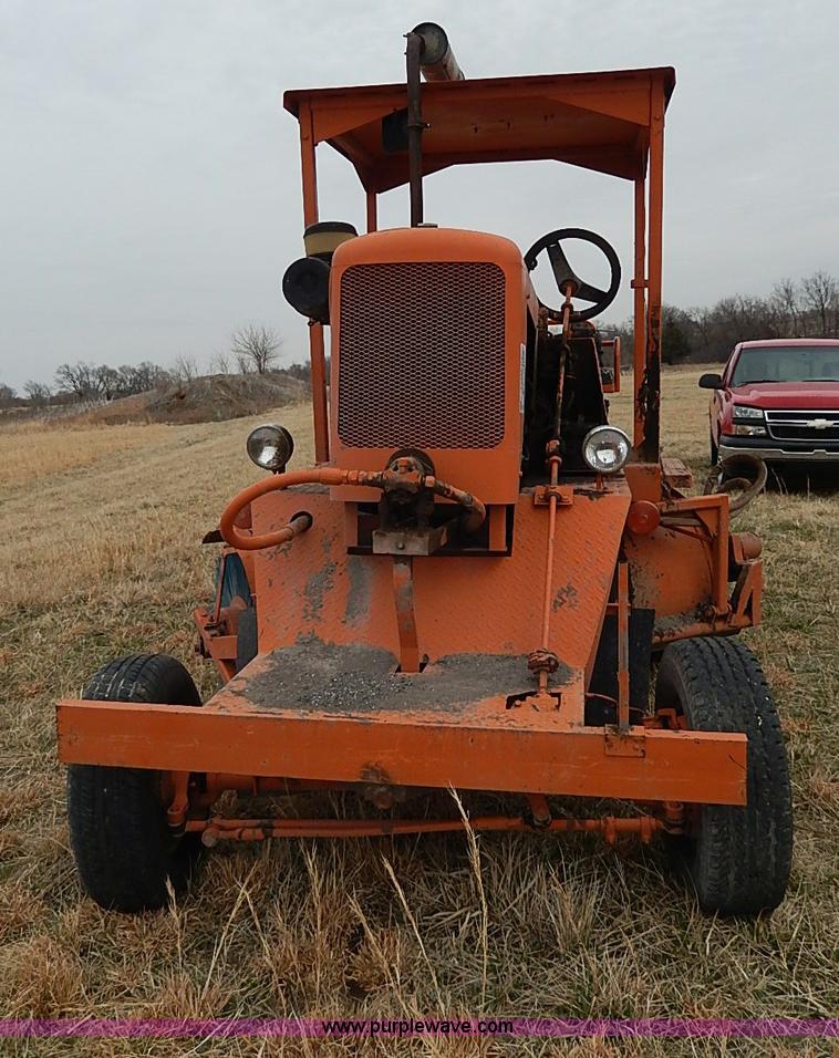 image for item I3723 1974 Broce Broom 10 broom