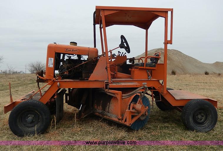 image for item I3723 1974 Broce Broom 10 broom