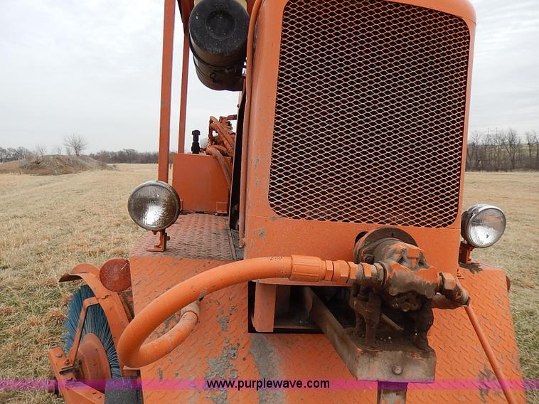 image for item I3723 1974 Broce Broom 10 broom