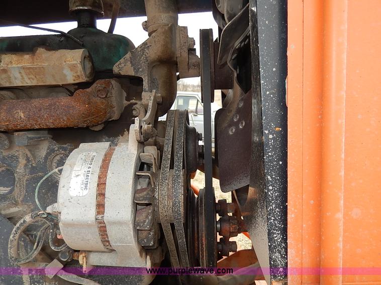 image for item I3723 1974 Broce Broom 10 broom