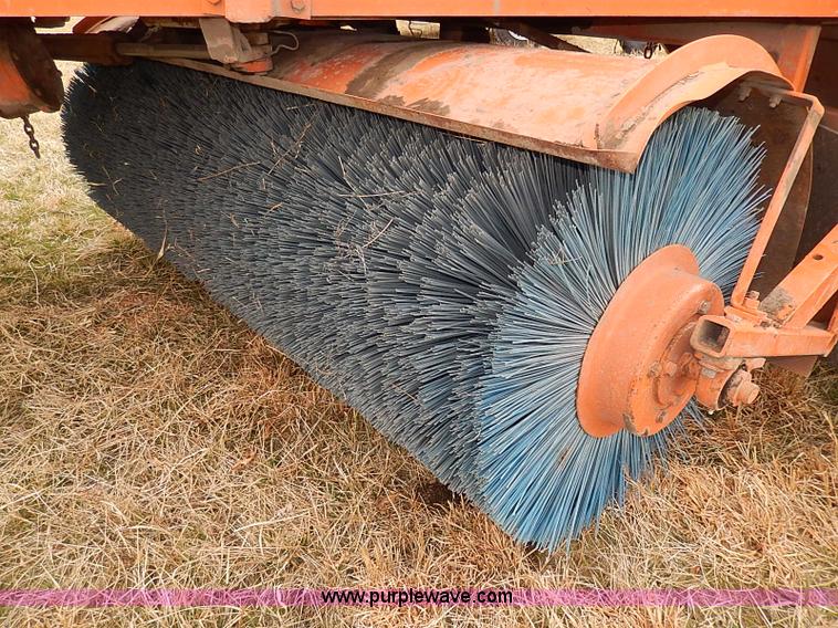 image for item I3723 1974 Broce Broom 10 broom