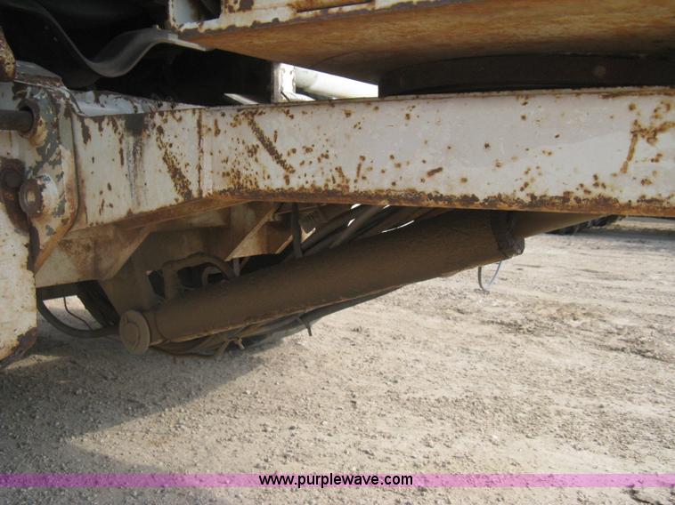 image for item I5548 1994 Ford LT8000 vacuum truck