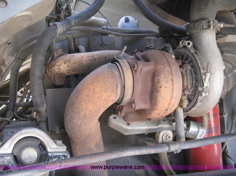 image for item I5548 1994 Ford LT8000 vacuum truck
