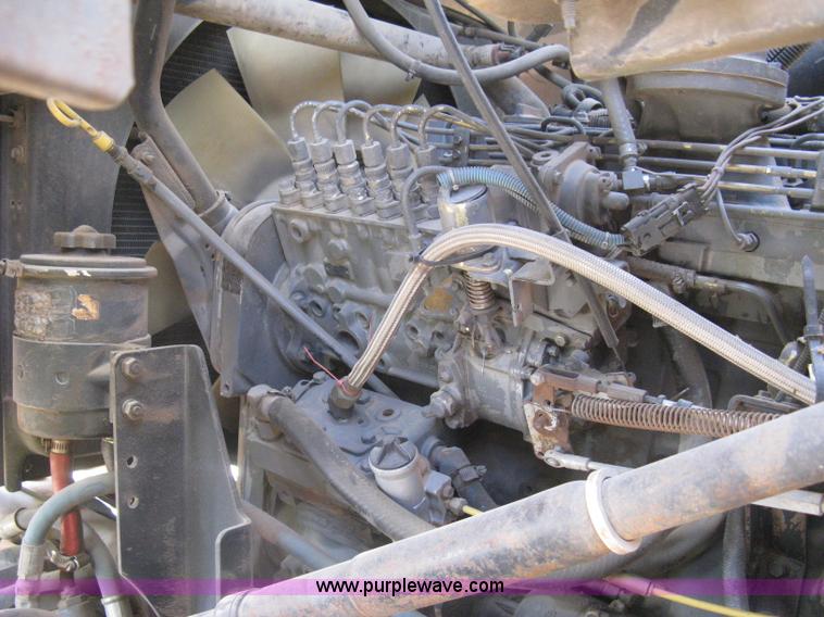 image for item I5548 1994 Ford LT8000 vacuum truck