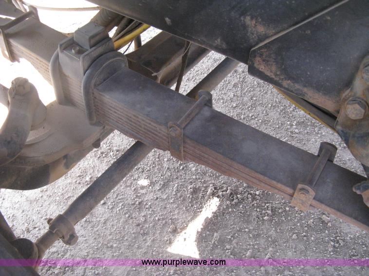 image for item I5548 1994 Ford LT8000 vacuum truck