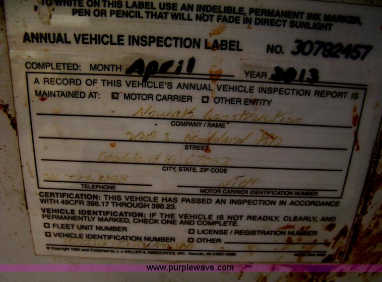 image for item I5548 1994 Ford LT8000 vacuum truck