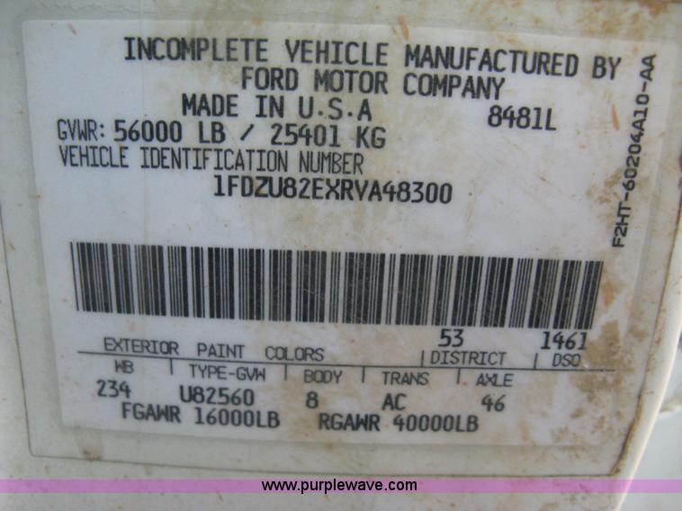 image for item I5548 1994 Ford LT8000 vacuum truck