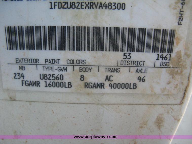 image for item I5548 1994 Ford LT8000 vacuum truck