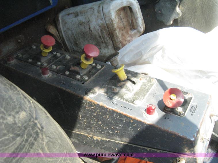 image for item I5548 1994 Ford LT8000 vacuum truck