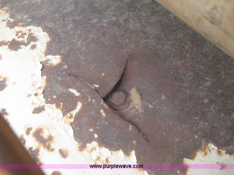 image for item I5548 1994 Ford LT8000 vacuum truck