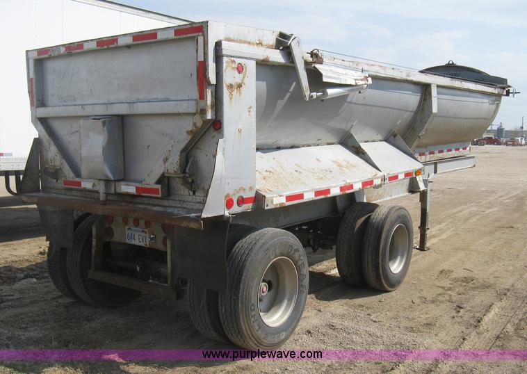 image for item I5549 1995 Clement barrel dump trailer