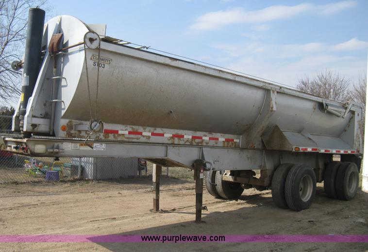image for item I5549 1995 Clement barrel dump trailer