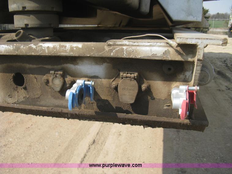 image for item I5549 1995 Clement barrel dump trailer